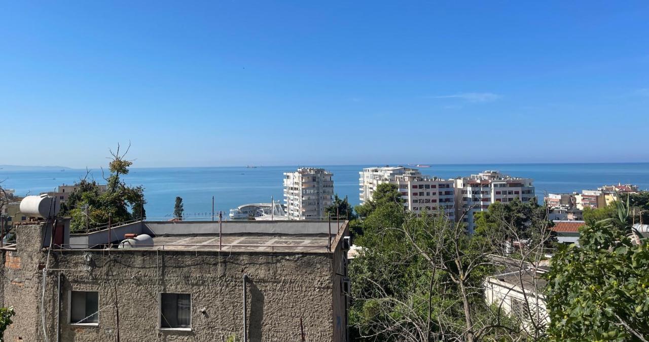 Nostalgic Sea View Apartments Durrës Buitenkant foto